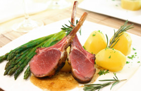 Lamb with asparagus