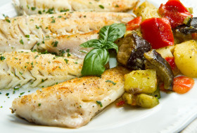 Cod with pepper and curry