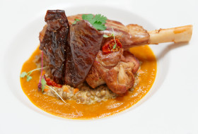 Gigot d’agneau et purée de potiron (Côte d’Ivoire)