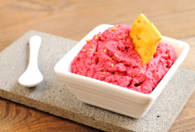 Purée rose au poulet