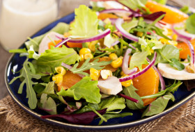 Orange and red onion salad