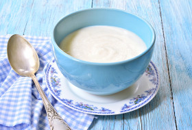 Creamed cassava with eggs (Ivory Coast)